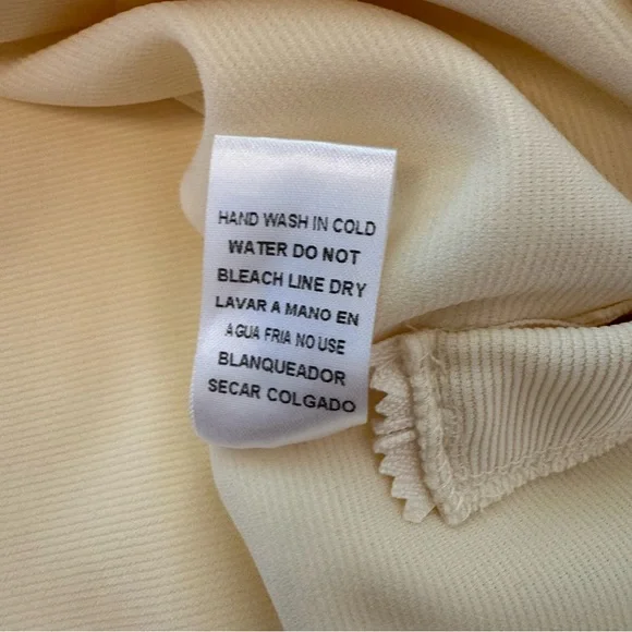 ✨ Entro Cream Short Set (Top + Shorts) - Size Medium 💫 - Picture 11 of 16